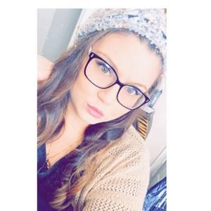 Meet your Posher, Elyse